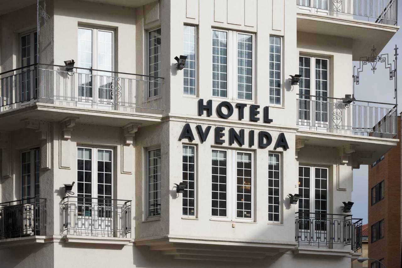 Hotel Avenida Παμπλόνα Εξωτερικό φωτογραφία