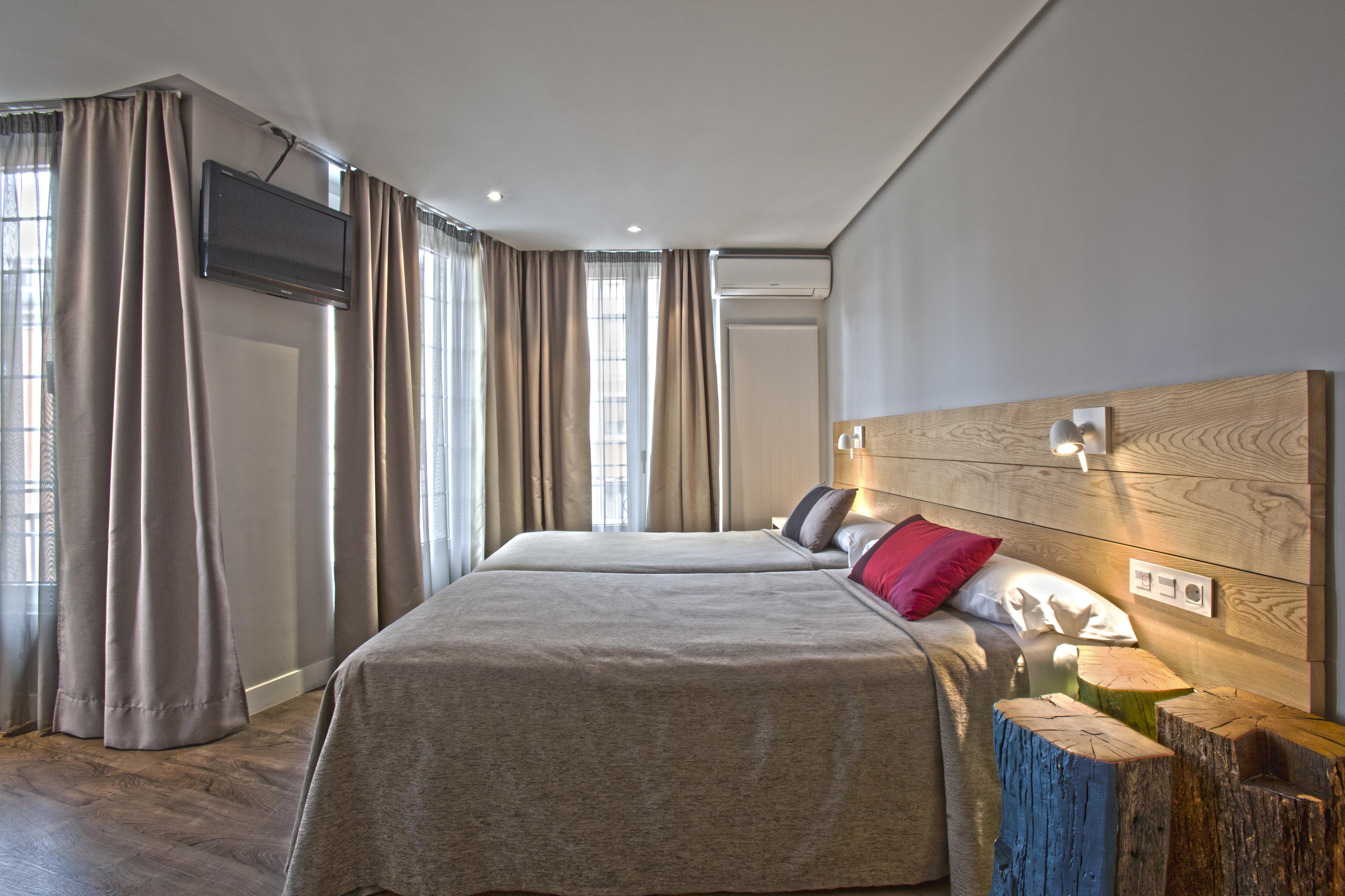 Hotel Avenida Παμπλόνα Εξωτερικό φωτογραφία